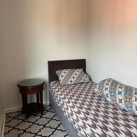 Transit 77 Apartment Istanbul Room photo