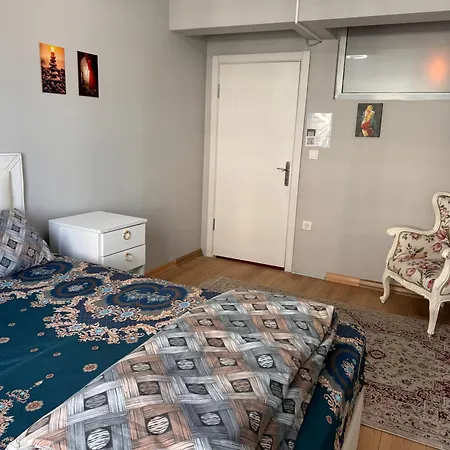 Transit 77 Apartment Istanbul Room photo