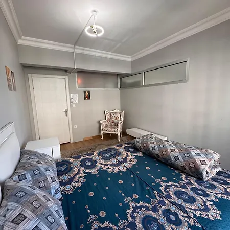 Transit 77 Apartment Istanbul Room photo