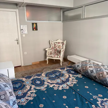 Transit 77 Apartment Istanbul Room photo